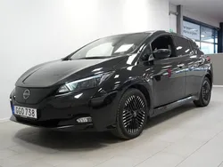 Svart Begagnad 2023 Nissan Leaf 360º Halvkombi | 214 800 kr (Marknadspris)