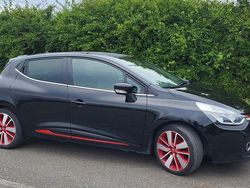 Svart Begagnad 2016 Renault Clio IV Halvkombi | 69 900 kr (Marknadspris)