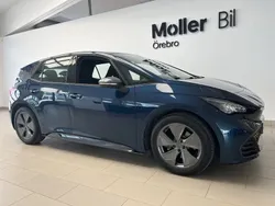 Blå (aurora blue metallic) Begagnad 2023 Cupra Born Halvkombi | 269 900 kr (Bra pris)