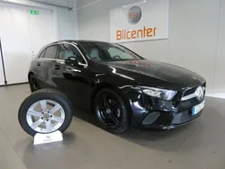 Svart Begagnad 2020 Mercedes A200 Halvkombi | 239 900 kr (Bra pris)