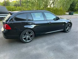 Svart Begagnad 2011 BMW 320 Kombi | 85 000 kr (Marknadspris)