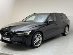 Svart Begagnad 2023 Volvo V60 Ultimate Kombi | 360 000 kr (Dyr)