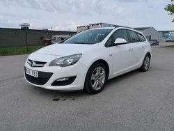 Vit Begagnad 2013 Opel Astra Enjoy Kombi | 59 500 kr (Marknadspris)