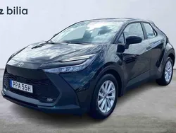 Svart Begagnad 2025 Toyota C-HR SUV | 329 900 kr