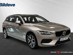 Ljusgrå Begagnad 2022 Volvo V60 Core Kombi | 279 900 kr (Superpris)