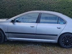 Grå Begagnad 2002 Peugeot 607 Sedan | 8 000 kr