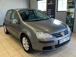 Mörkgrå (grå) Begagnad 2005 VW Golf IV Trendline Halvkombi | 19 900 kr (Marknadspris)