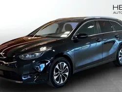 Svart (black) Ny 2025 Kia Ceed Sportswagon Advance Kombi | 292 456 kr (Marknadspris)