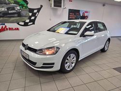 Vit Begagnad 2016 VW Golf VII Halvkombi | 149 500 kr (Marknadspris)