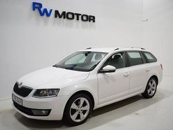 Vit Begagnad 2016 Skoda Octavia Style Kombi | 99 800 kr (Bra pris)