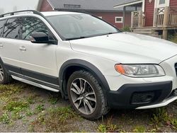 Vit Begagnad 2013 Volvo XC70 Momentum SUV | 110 000 kr (Marknadspris)