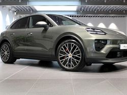 Grön Ny 2025 Porsche Macan SUV | 1 311 200 kr (Dyr)