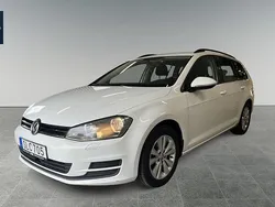Vit Begagnad 2017 VW Golf VII Kombi | 119 800 kr (Bra pris)