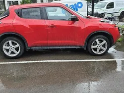 Röd Begagnad 2017 Nissan Juke SUV | 70 000 kr (Superpris)