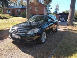Svart Begagnad 2011 Mercedes C250 Kombi | 78 000 kr (Bra pris)