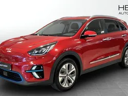 Röd (red) Begagnad 2022 Kia e-Niro Advance SUV | 304 900 kr (Marknadspris)