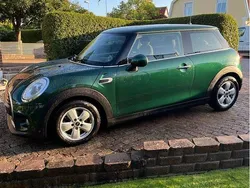 Grön Begagnad 2017 Mini ONE Pepper Halvkombi | 105 000 kr (Marknadspris)