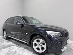 Svart Begagnad 2010 BMW X1 SUV | 109 900 kr (Marknadspris)