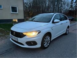 Vit Begagnad 2017 Fiat Tipo Lounge Kombi | 79 000 kr (Bra pris)