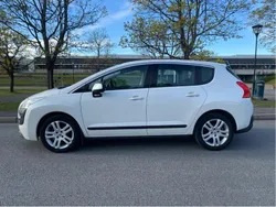 Vit Begagnad 2011 Peugeot 3008 Kombi | 60 000 kr (Bra pris)