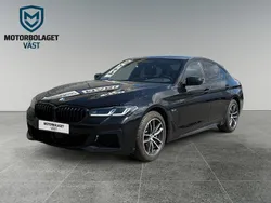 Svart Begagnad 2022 BMW 530e M Sport Sedan | 468 900 kr (Dyr)