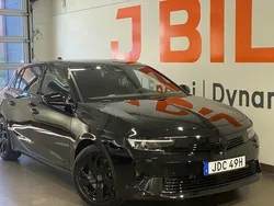 Svart (diamond black) Begagnad 2022 Opel Astra GS Line Halvkombi | 329 900 kr (Marknadspris)