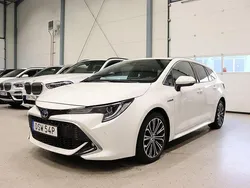 Vit Begagnad 2020 Toyota Corolla Executive Kombi | 234 600 kr (Marknadspris)