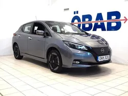Grå (gråmetallic) Begagnad 2022 Nissan Leaf Acenta Halvkombi | 268 900 kr (Dyr)