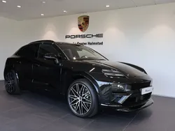 Svart (black) Begagnad 2024 Porsche Macan Turbo SUV | 1 375 000 kr (Bra pris)