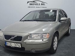 Ljusgrön Begagnad 2005 Volvo S60 Sedan | 30 000 kr (Marknadspris)