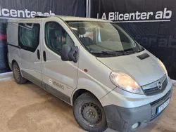 Grå Begagnad 2014 Opel Vivaro Van | 129 900 kr (Marknadspris)