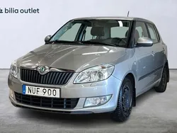 Ljusbrun Begagnad 2011 Skoda Fabia Halvkombi | 33 900 kr (Marknadspris)