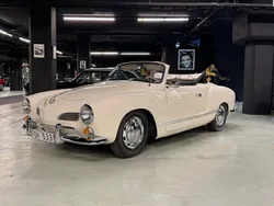 Vit Begagnad 1966 VW Karmann Ghia Karmann Cab | 339 000 kr
