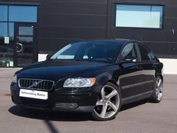 Svart Begagnad 2004 Volvo S40 R-Design Sedan | 39 900 kr (Marknadspris)
