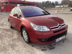 Röd Begagnad 2007 Citroën C4 Halvkombi | 19 000 kr