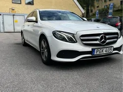 Vit Begagnad 2017 Mercedes E220 Avantgarde Kombi | 99 000 kr