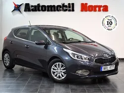 Grå (grå metallic ) Begagnad 2014 Kia Ceed Comfort Halvkombi | 84 900 kr (Marknadspris)