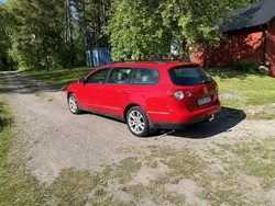 Röd Begagnad 2006 VW Passat Sportline Kombi | 29 500 kr (Marknadspris)