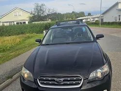 Svart Begagnad 2004 Subaru Outback SUV | 19 000 kr (Bra pris)