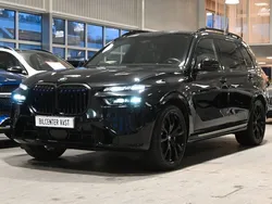 Svart Begagnad 2024 BMW X7 Comfort Edition SUV | 1 199 000 kr