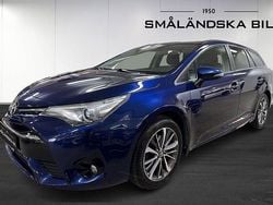Blå Begagnad 2015 Toyota Avensis Multidrive S Kombi | 159 000 kr (Lite dyr)