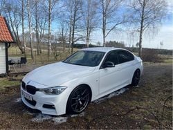Vit Begagnad 2016 BMW 320 M Sport Sedan | 191 000 kr (Marknadspris)