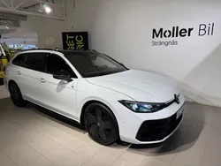 Vit Ny 2024 VW Passat R-line Kombi | 539 900 kr (Marknadspris)