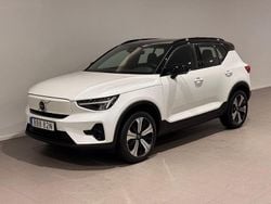 Vit Begagnad 2022 Volvo XC40 Plus SUV | 349 500 kr