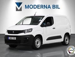 Vit Begagnad 2019 Peugeot Partner Minibuss | 99 900 kr (Bra pris)