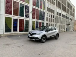 Flerfärgad Begagnad 2018 Renault Captur SUV | 119 900 kr (Marknadspris)
