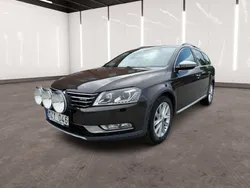 Mörkbrun (brun) Begagnad 2013 VW Passat Alltrack Kombi | 109 900 kr (Marknadspris)
