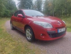 Begagnad 2010 Renault Mégane III Halvkombi | 38 000 kr (Bra pris)