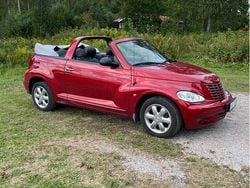 Röd Begagnad 2005 Chrysler PT Cruiser Cab | 54 900 kr (Lite dyr)
