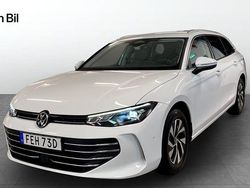 Vit Begagnad 2024 VW Passat Business Kombi | 329 900 kr (Dyr)